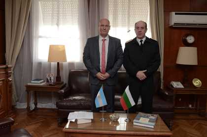 Досланик Михайлов се срещна с Главнокомандващия на военноморските сили на Аржентина