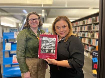 Организиране на дарение на български книги в библиотеката във Ванкувър