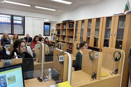 Проектът „Дигитална библиотека „Българска литературна критика“ бе представен във Филологическия факултет към Белградския университет
