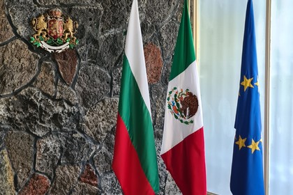 Обява за приемане на проектни предложения по линия на Програмата за подпомагане на българските организации и медии извън страната за 2022 – 2023 г.