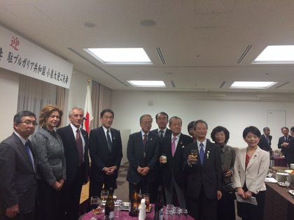 Среща на посланик Георги Василев с групата за приятелство в Горната камара на японския парламент по повод приключването на годината