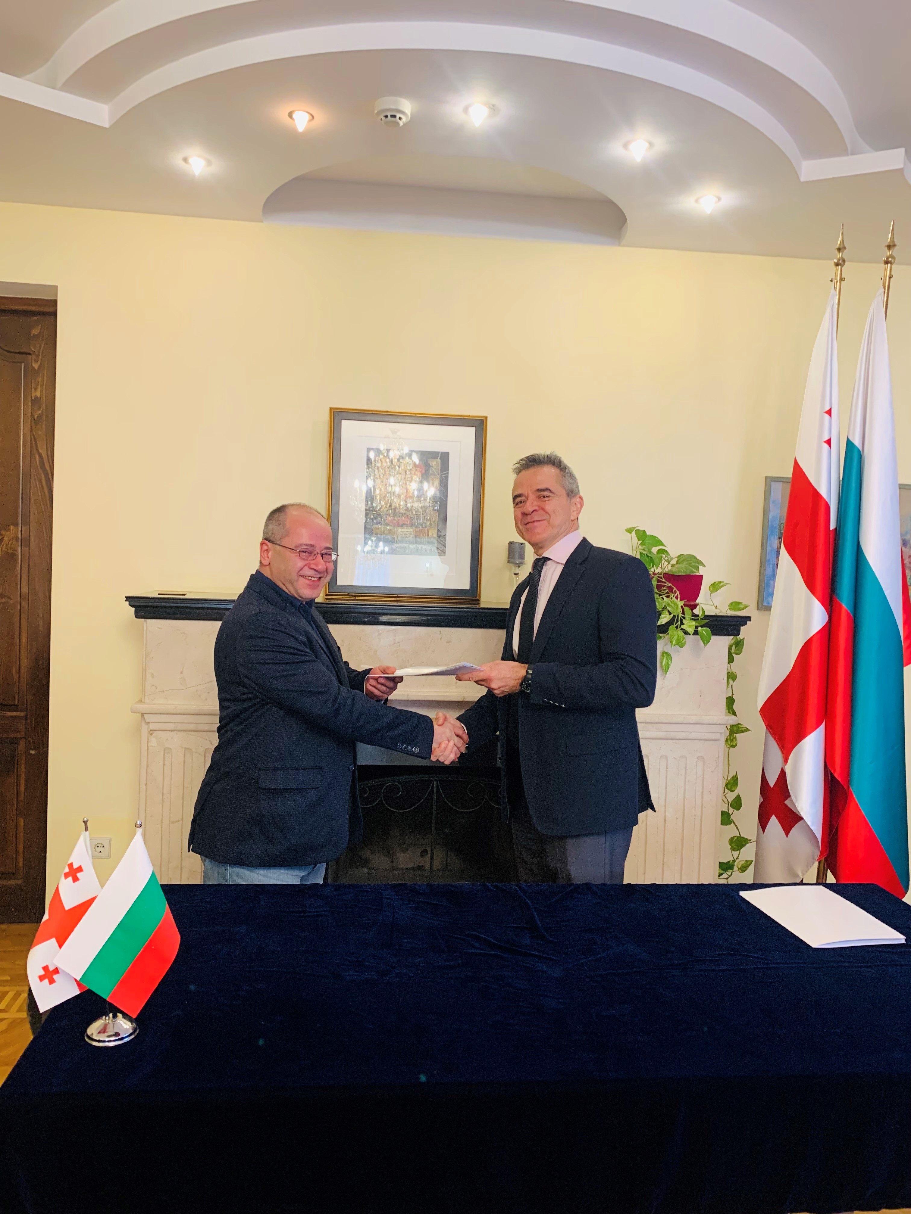 Посланик Веселин Вълканов подписа споразумения за реализиране на четири проекта в Грузия, финансирани по линия на българската официална „Помощ за развитие“