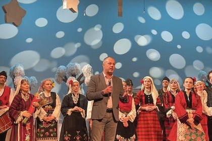 Генералният консул посети традиционния коледен концерт на българската общност в Сиатъл