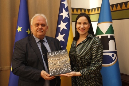 Посланик Йотов проведе среща с кмета на Сараево Бениамина Карич