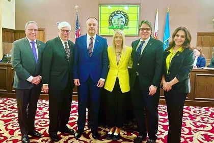 Прокламация на градския съвет на Бевърли Хилс по случай националния празник на България и 80-годишнината от спасяването на българските евреи от нацистките лагери на смъртта през Втората световна война