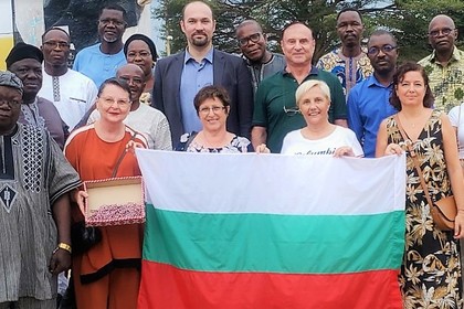 На площад "България" в Бенин бе отбелязан Националният празник 3 март
