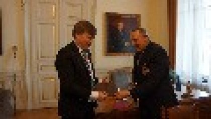 Президентът на Кралската шведска академия за инженерни науки проф. Бьорн Нилсон бе удостоен с Отличителния знак на Председателя на БАН
