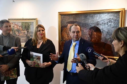 Представяне на изложбата „Дипломация и изкуство“ в Скопие