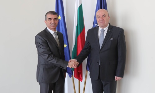 Министър Милков прие посланика на Либия в България