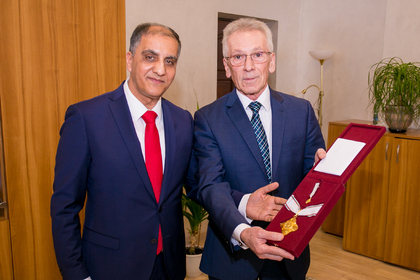 Церемония по награждаване на д-р Ахмед АлМадбух (Dr. Ahmed AlMathbouch) - бивш посланик на Държавата Палестина в Република България