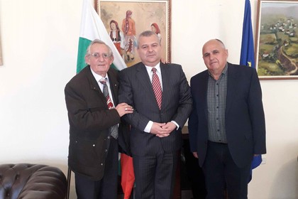 Takimi me përfaqësuesit e Shoqatës për zhvillimin e Steblevës