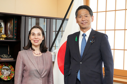 Среща на посланик Мариета Арабаджиева с държавния министър на външните работи на Япония Кенджи Ямада