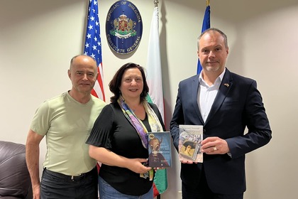 Генералният консул се срещна с представители на българския културен център „Рипни Калинке“